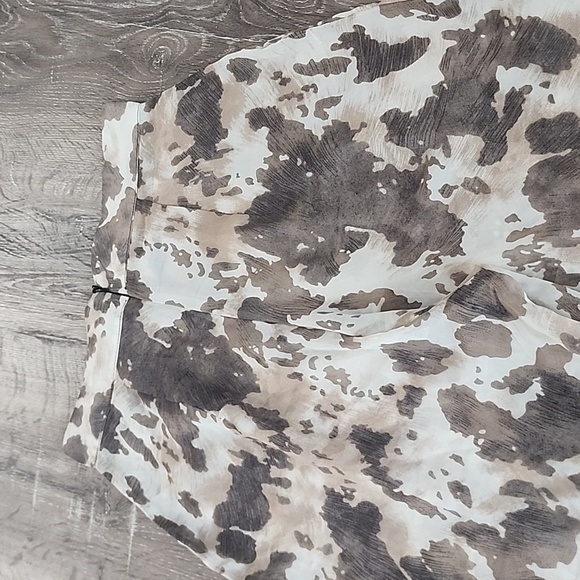 PrettyLittleThing Brown Cow Print Beach Flares and Shirt Set Size 2 - Picture 7 of 12